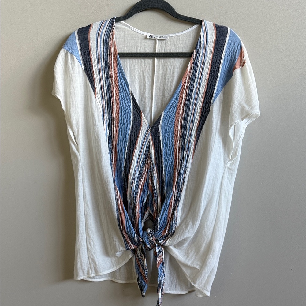 Zara Blue and White Tie-Front Blouse Size M/L